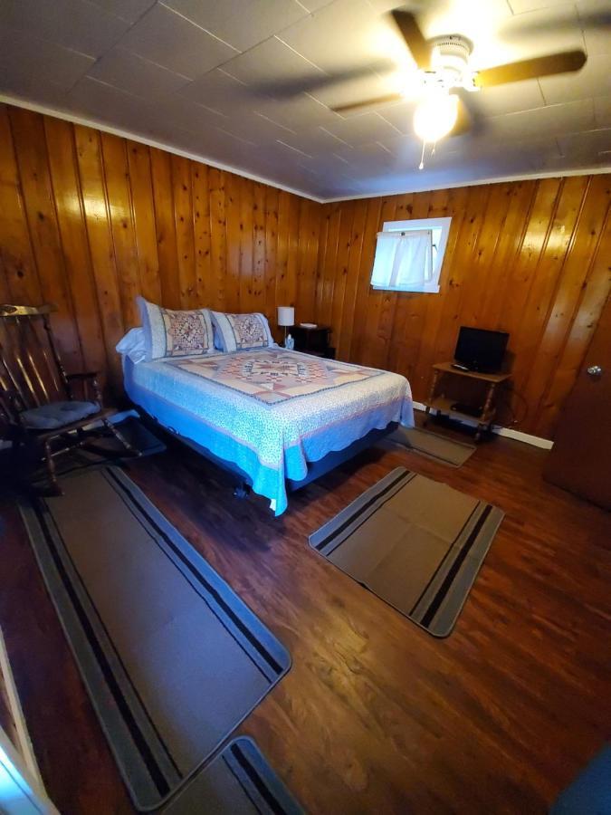 Little River Motel Saint Regis St. Regis ภายนอก รูปภาพ