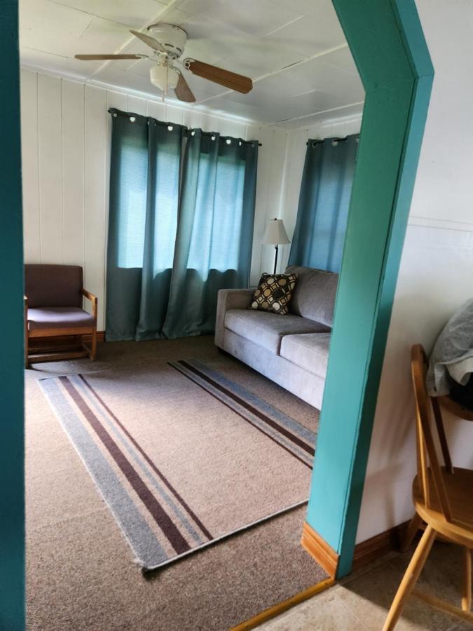 Little River Motel Saint Regis St. Regis ภายนอก รูปภาพ